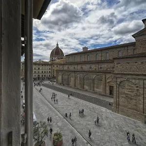https://corte-dei-medici.it-tuscanyhotel.com